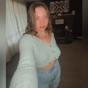 Meet your Posher, Railyn